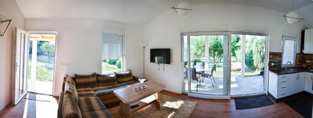 Holiday Homes Fig บลากาย ภายนอก รูปภาพ