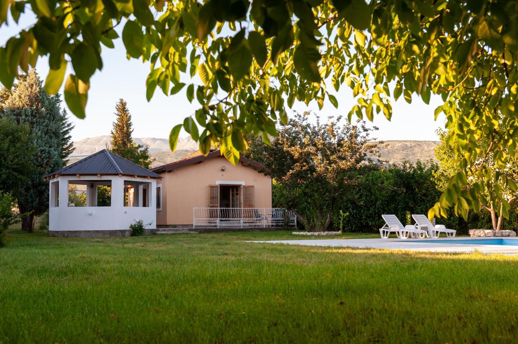 Holiday Homes Fig บลากาย ภายนอก รูปภาพ